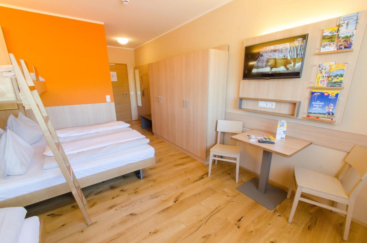 Jufa Hotel Neutal Exteriör bild
